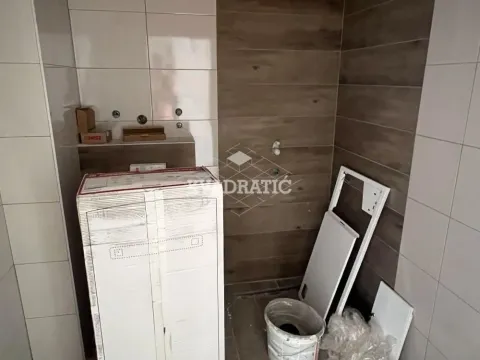 Sale, three bedroom apartment, 95m², Crveni Krst, Beograd - image 9