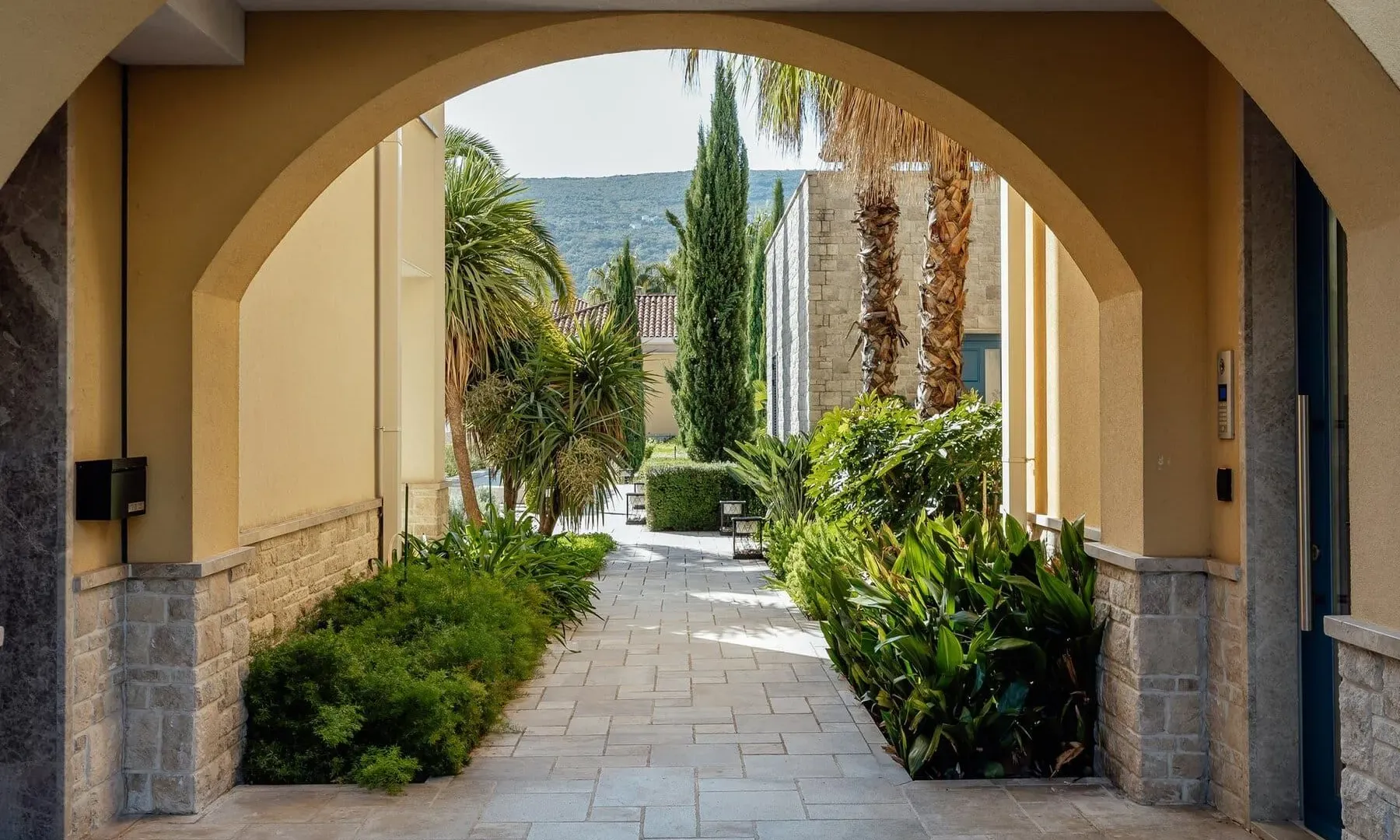 Prodaja, dvosoban stan, 275m², Portonovi, Herceg Novi
