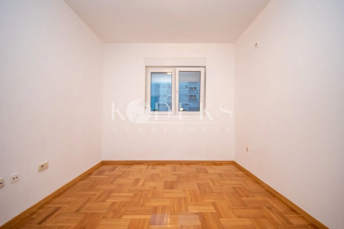 Rent, one bedroom apartment, 50m², Pobrežje, Podgorica
