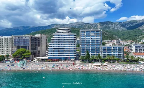 Sale, one bedroom apartment, 51m², Bečići, Budva - image 1