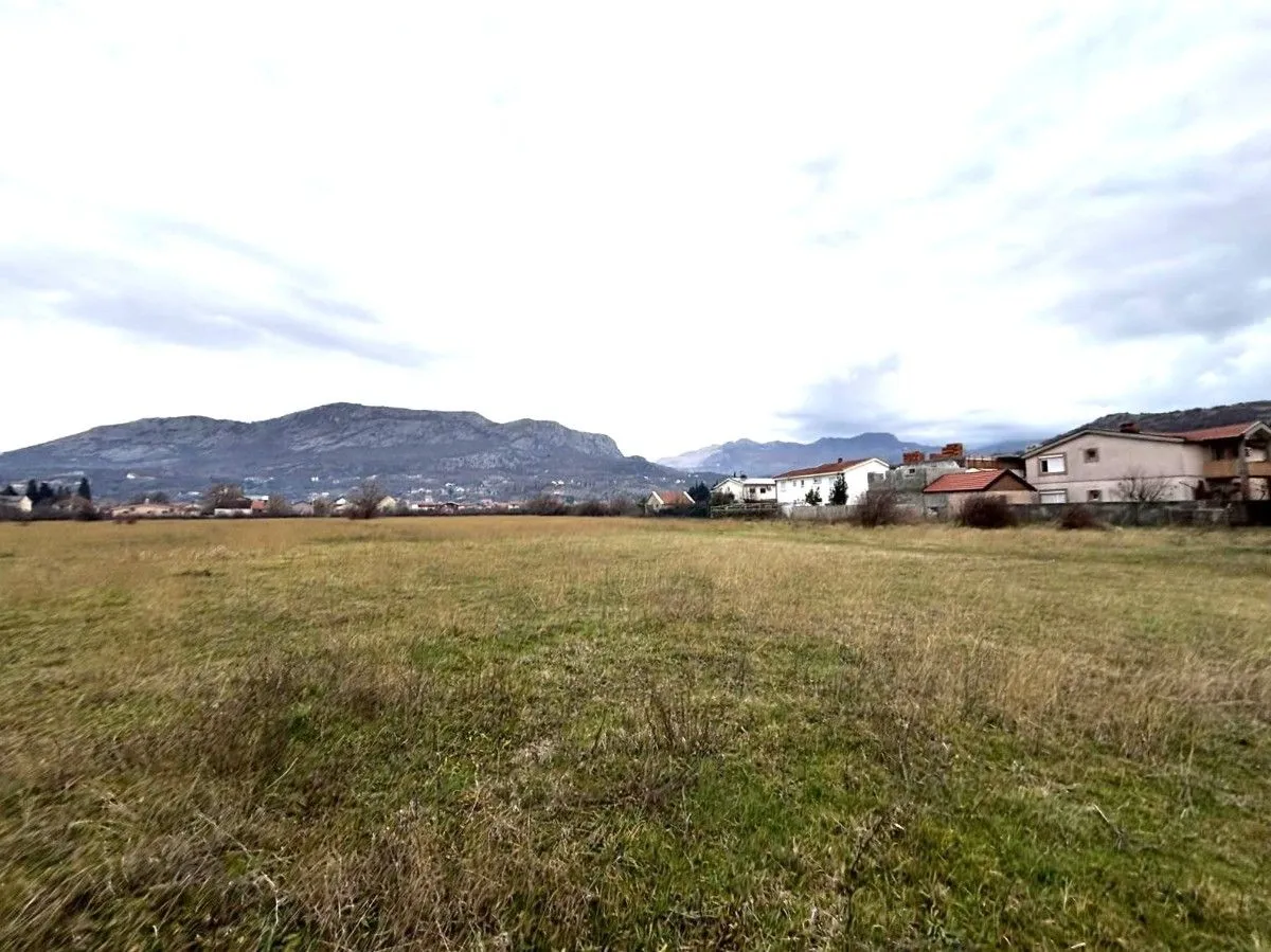 Prodaja, plac, 541m², Murtovina, Podgorica
