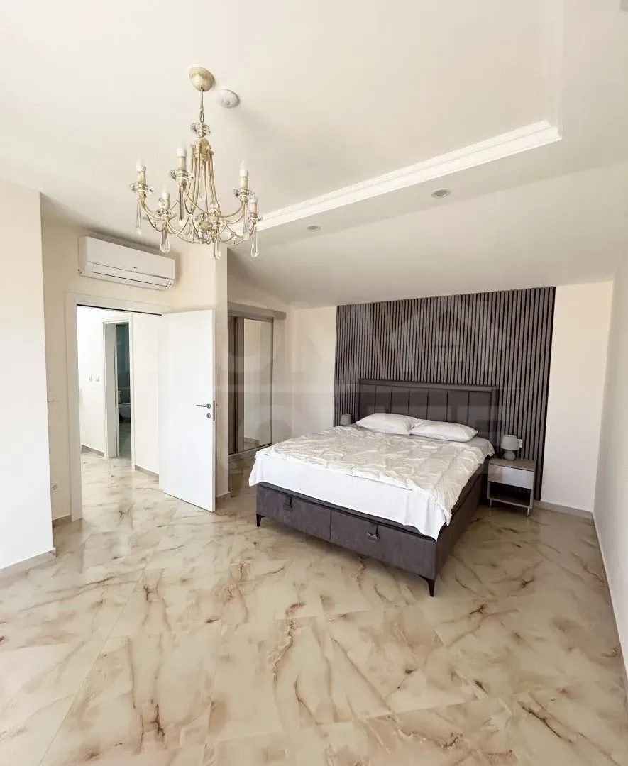 Rent, house, 240m², Tivat, Crna Gora