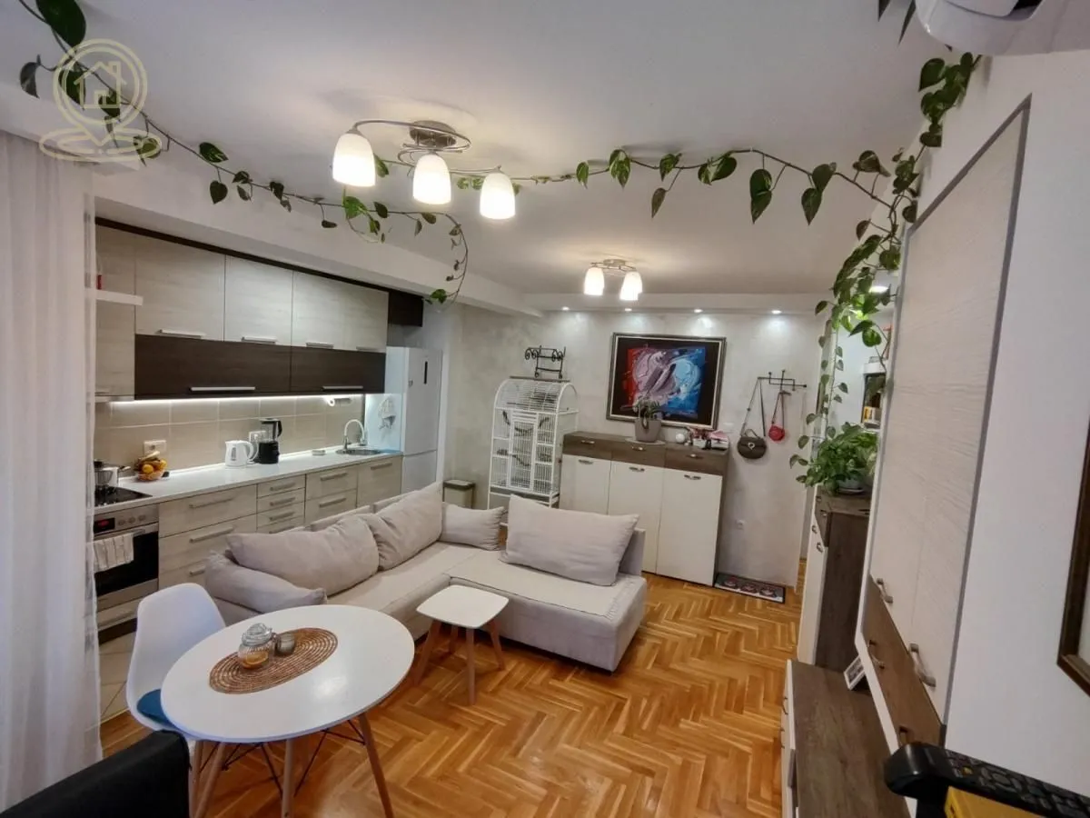 Prodaja, dvosoban stan, 42m², Grbavica, Novi Sad Sve Podlokacije
