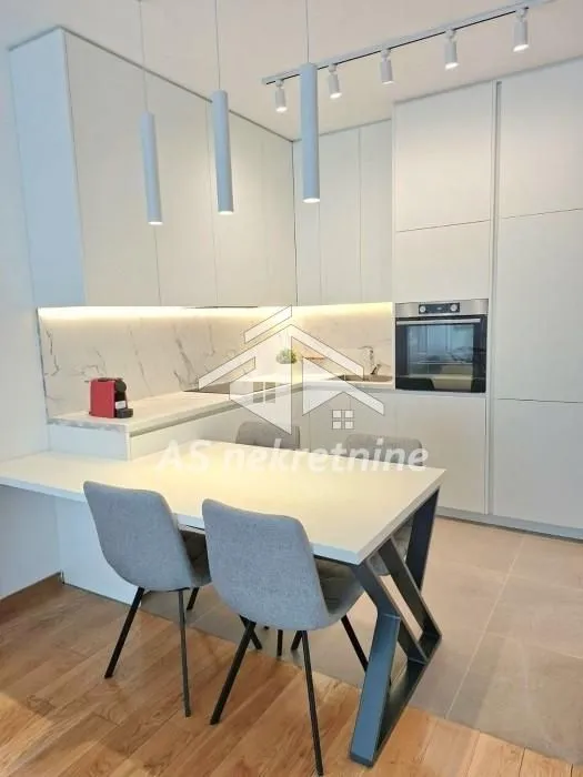 Rent, two bedroom apartment, 55m², Tašmajdan, Palilula Sve Podlokacije