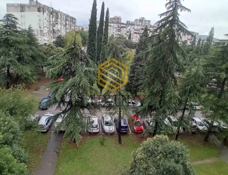 Izdavanje, jednosoban stan, 37m², Autobuska stanica, Podgorica