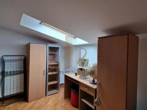 Izdavanje, trosoban stan, 75m², Savski Venac, Beograd - image 12