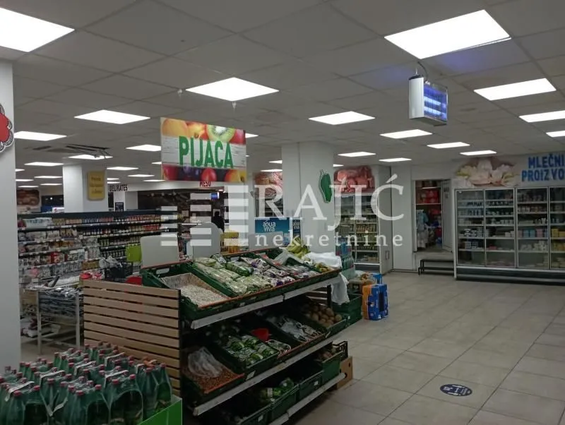 Rent, office space, 800m², Voždovac Sve Podlokacije, Beograd