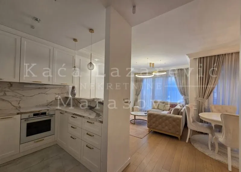 Rent, two bedroom apartment, 53m², Kalenić Pijaca, Vračar Sve Podlokacije