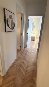 Izdavanje, trosoban stan, 74m², Budva, Crna Gora - image 19