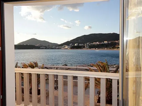Sale, three bedroom apartment, 95m², Rafailovići, Budva - image 1