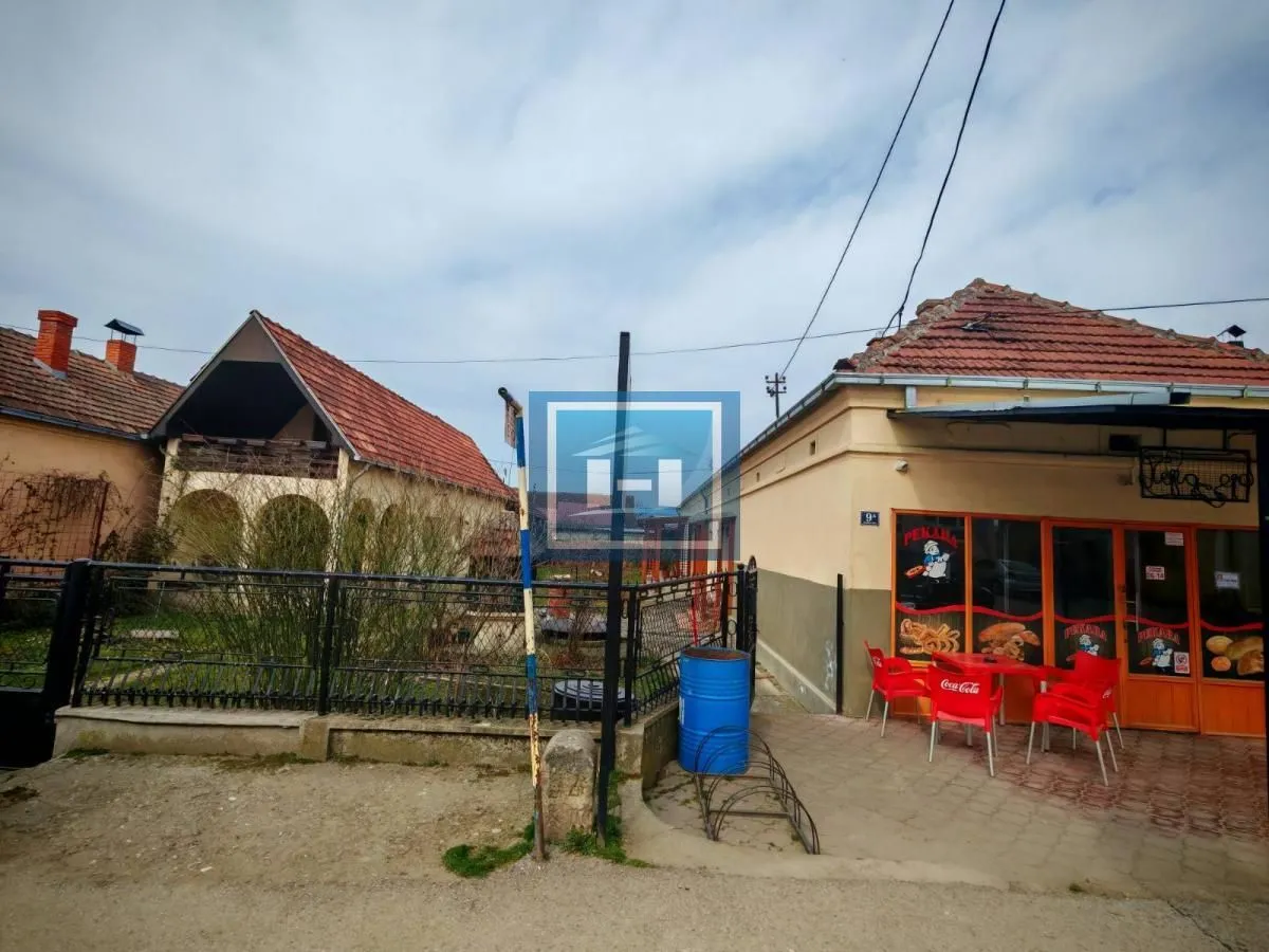 Prodaja, kuća, 358m², Bačina, Varvarin