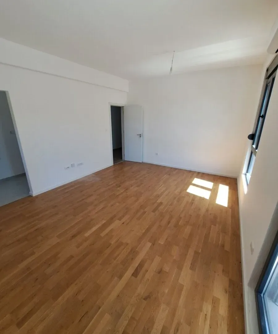 Prodaja, dvosoban stan, 64m², Tološi, Podgorica