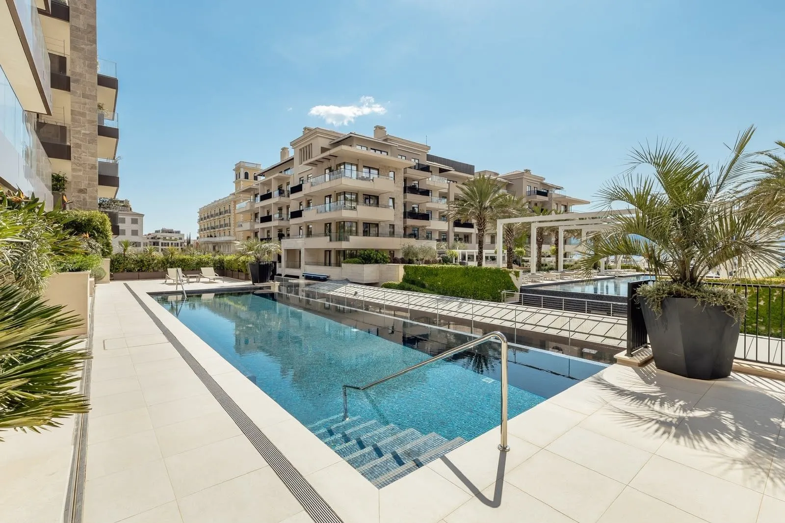 Rent, one bedroom apartment, 74m², Porto Montenegro, Tivat
