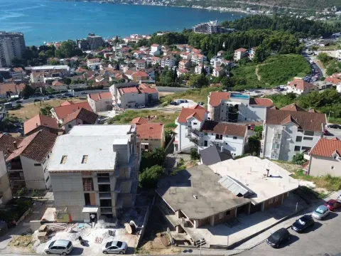 Prodaja, stan, 57m², Herceg Novi, Crna Gora - image 10