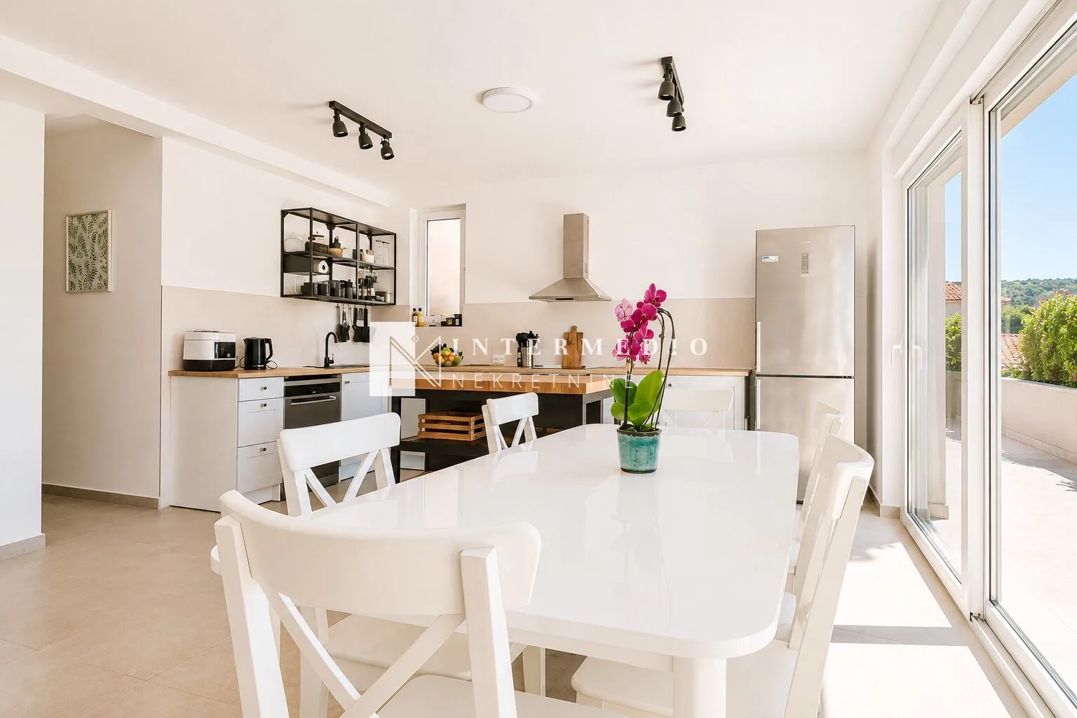 Prodaja, dvosoban stan, 62m², Kumbor, Herceg Novi