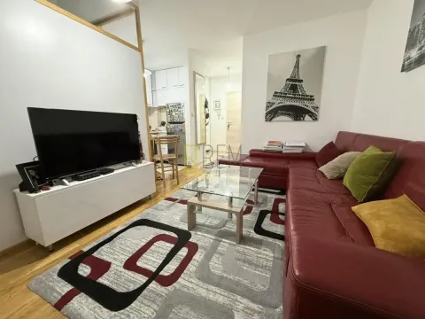 Prodaja, garsonjera, 30m², Zagorič, Podgorica