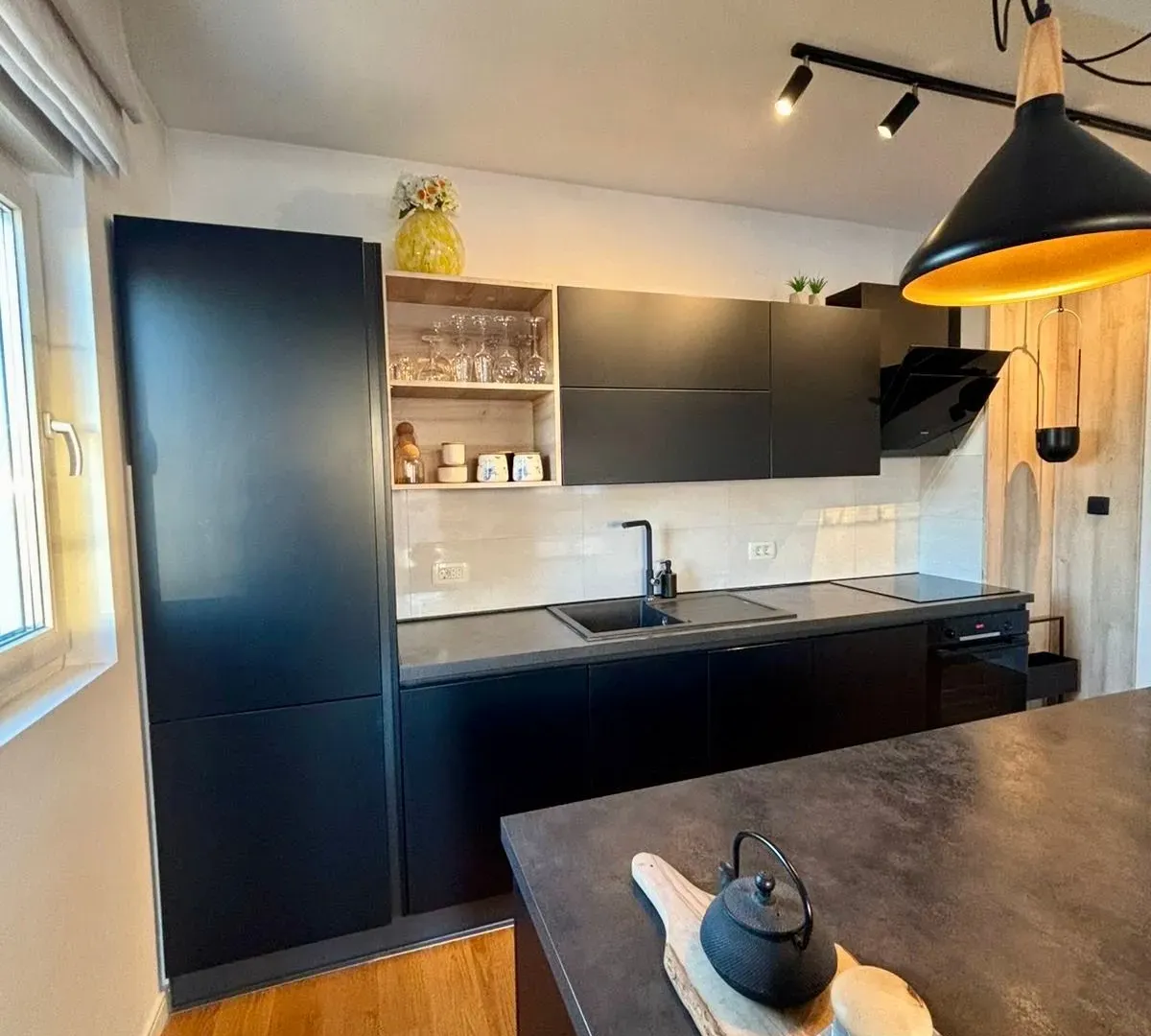 Prodaja, dvosoban stan, 70m², Central Point, Podgorica