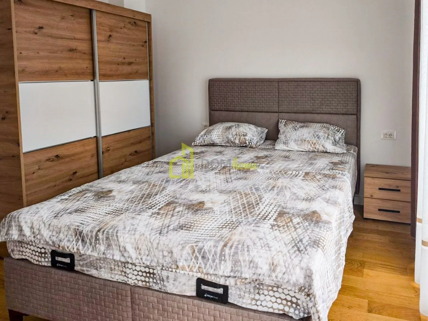 Izdavanje, dvosoban stan, 54m², Bijela, Herceg Novi