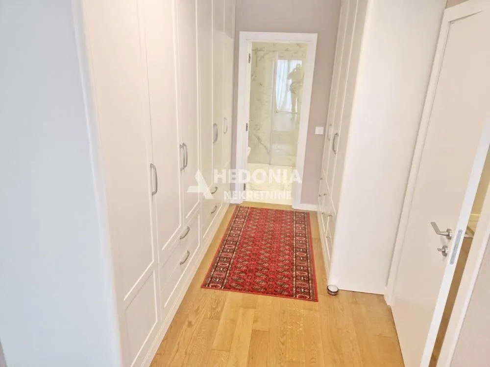 Rent, four bedroom apartment, 123m², Novi Beograd Blok 65, Novi Beograd Sve Podlokacije