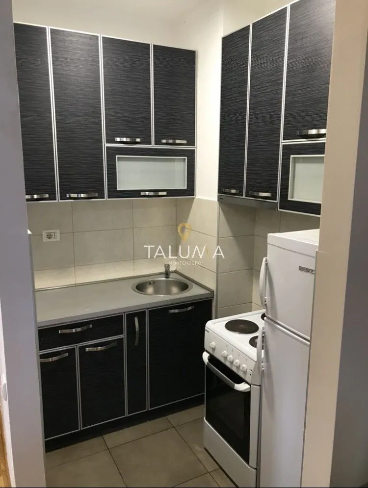 Rent, studio apartment, 33m², City Kvart, Podgorica