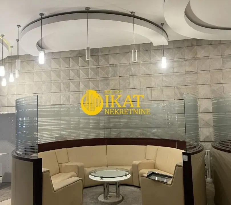 Izdavanje, poslovni prostor, 526m², Stari Grad, Beograd