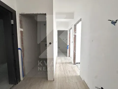 Prodaja, dvosoban stan, 67m², Stari Aerodrom, Podgorica - image 11