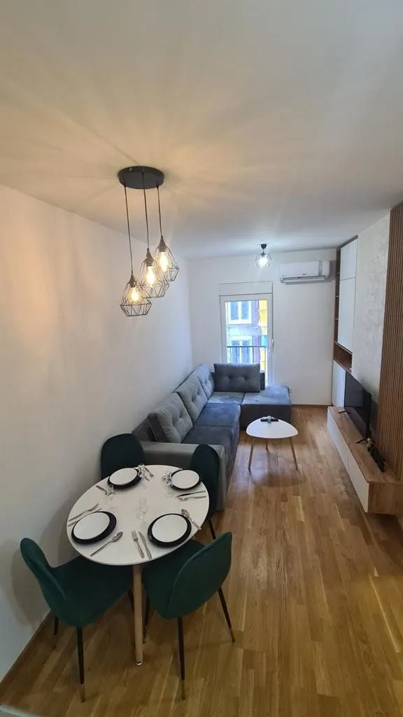Rent, one bedroom apartment, 40m², Centar, Podgorica