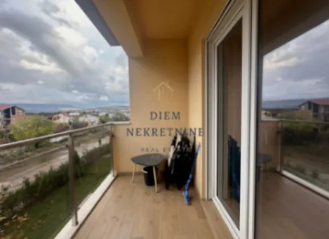 Izdavanje, jednosoban stan, 48m², New City, Podgorica - image 8