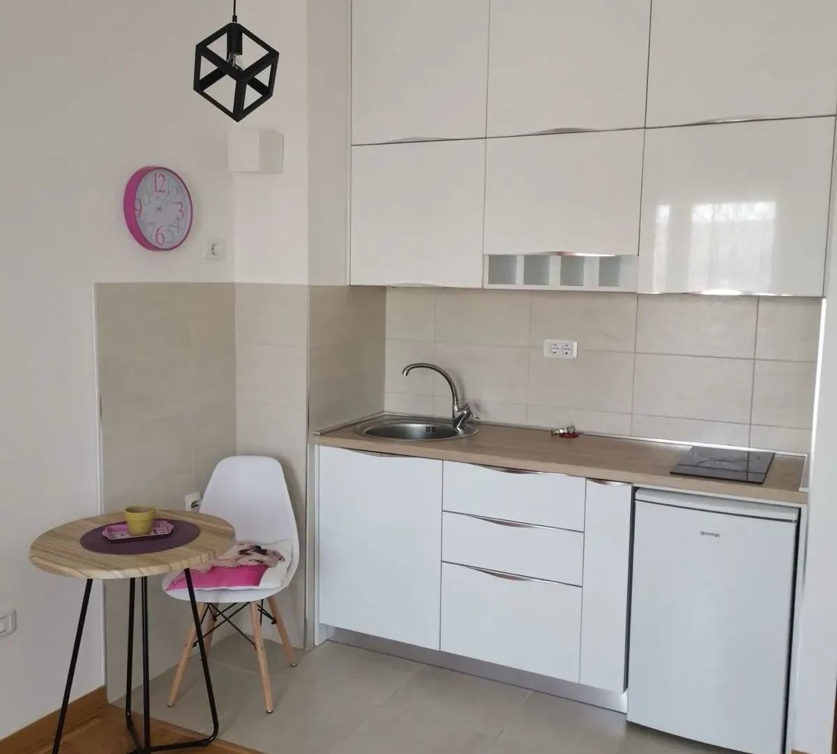 Izdavanje, garsonjera, 30m², City Kvart, Podgorica