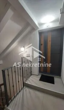 Izdavanje, četvorosoban stan, 94m², Vračar Hram, Vračar Sve Podlokacije - image 34