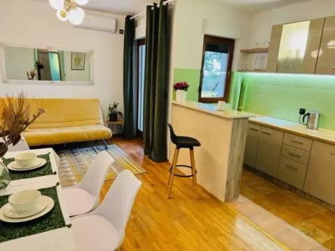 Sale, three bedroom apartment, 167m², Petrovac, Budva - image 7