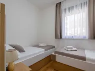 Izdavanje, dvosoban stan, 70m², Bečići, Budva - image 10