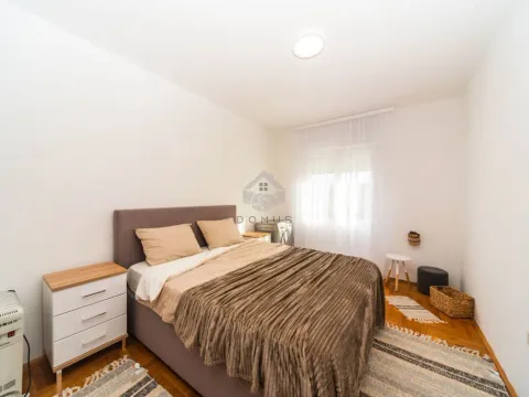 Izdavanje, jednosoban stan, 55m², Momišići, Podgorica - image 5