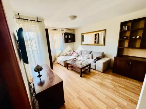 Izdavanje, jednosoban stan, 47m², Novi Sad Sve Podlokacije, Novi Sad