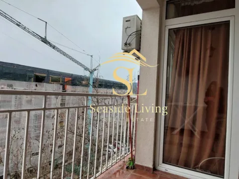 Rent, one bedroom apartment, 56m², Centar, Tivat - image 15