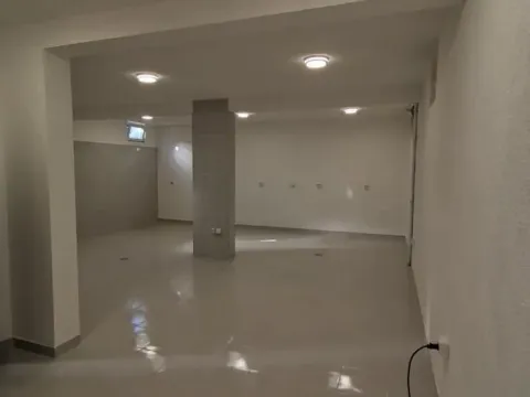 Izdavanje, poslovni prostor, 144m², Podgorica, Crna Gora - image 3