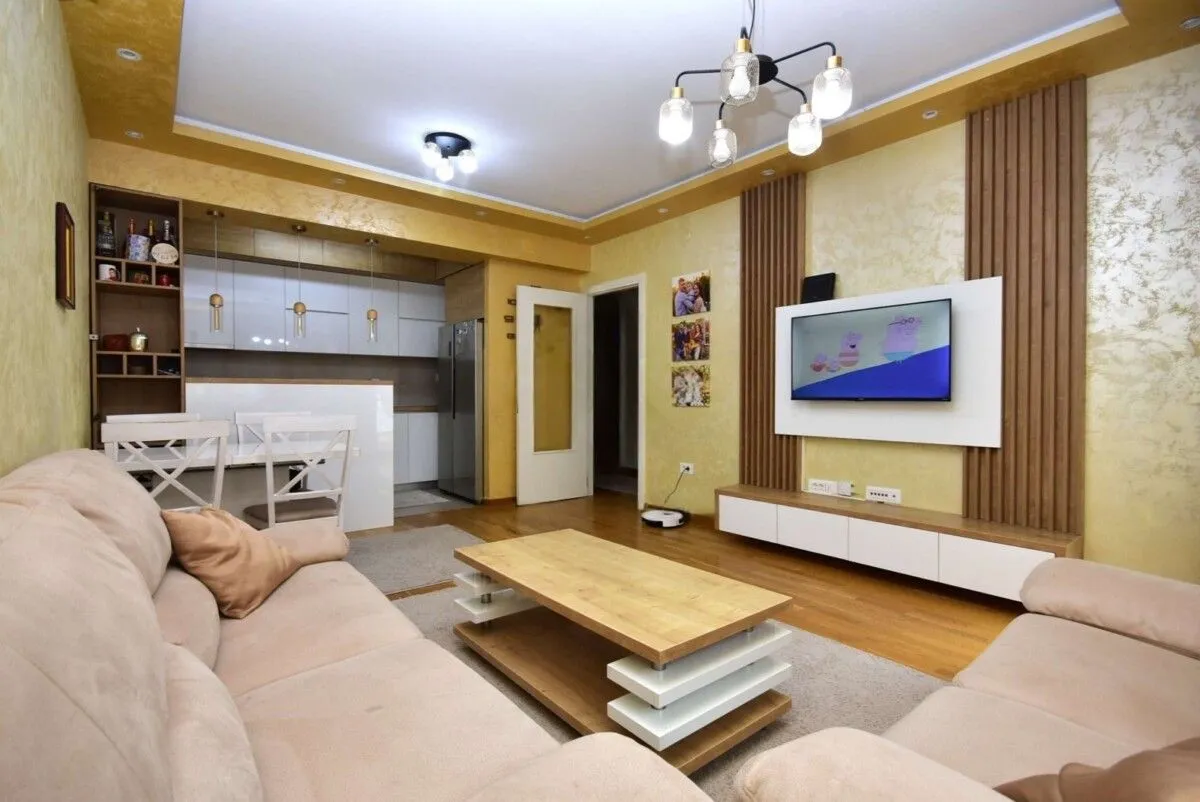 Izdavanje, dvosoban stan, 65m², Zagorič, Podgorica