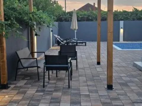 Izdavanje, kuća, 150m², Donja Gorica, Podgorica - image 5