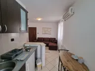 Izdavanje, garsonjera, 21m², Budva, Crna Gora - image 4