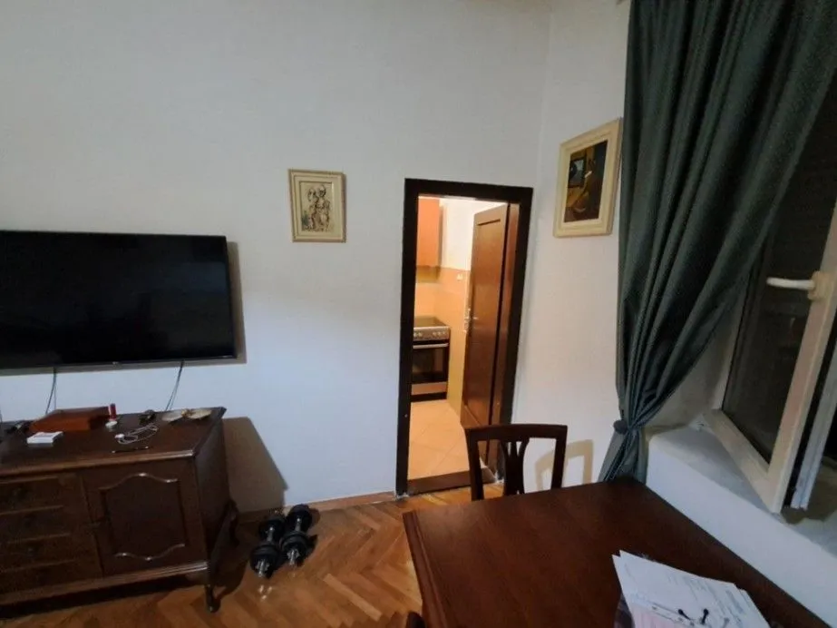 Prodaja, jednosoban stan, 42m², Centar, Podgorica