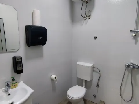 Rent, office space, 56m², City Kvart, Podgorica - image 9