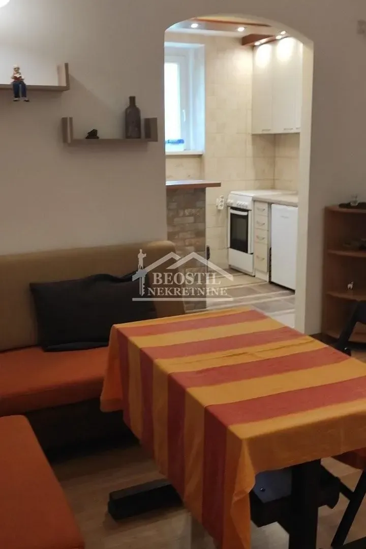 Rent, one bedroom apartment, 38m², Savski Venac, Beograd