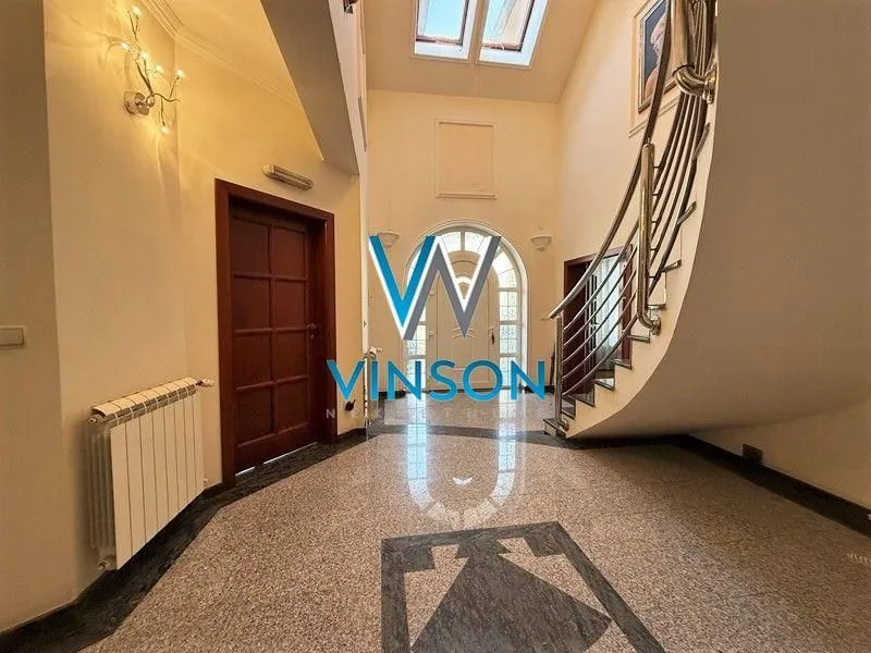 Izdavanje, kuća, 350m², Veternička rampa, Novi Sad Sve Podlokacije