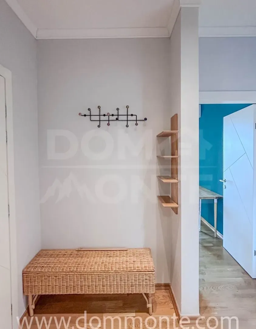 Rent, three bedroom apartment, 77m², Pod Kuk, Tivat