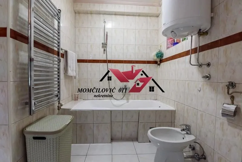 Prodaja, četvorosoban stan, 104m², Stari Grad, Beograd