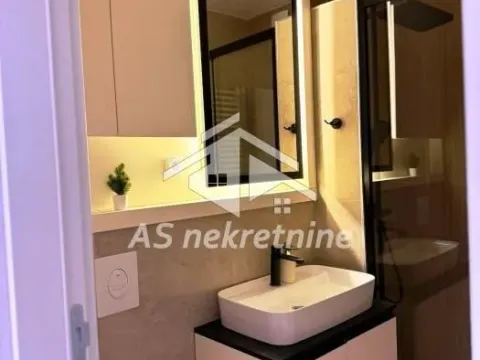 Izdavanje, trosoban stan, 73m², Đeram Pijaca, Beograd - image 15