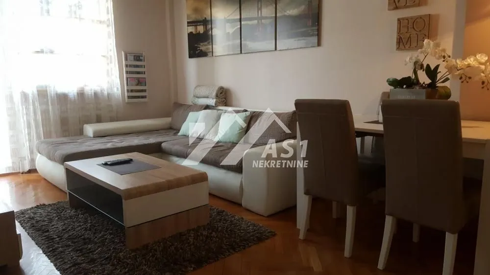 Izdavanje, dvosoban stan, 40m², Adamovićevo Naselje, Novi Sad Sve Podlokacije
