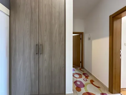 Prodaja, jednosoban stan, 45m², Stari Aerodrom, Podgorica - image 14