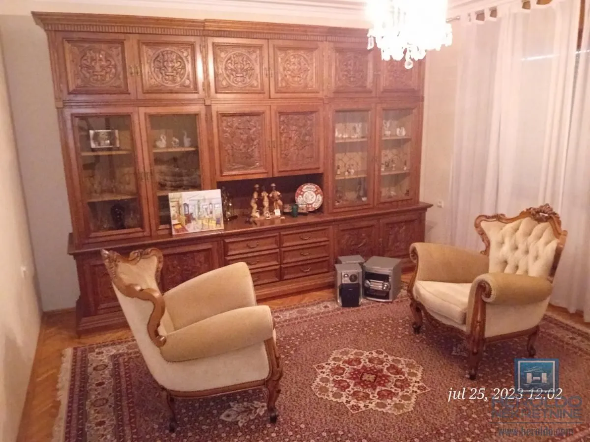 Sale, house, 180m², Centar, Ćuprija