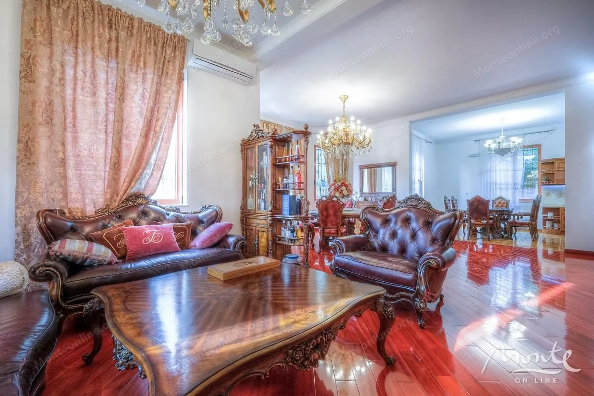 Sale, house, 372m², Radovići, Tivat